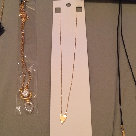 Necklaces Express, Noir, free press NWT - Picture 2 of 7